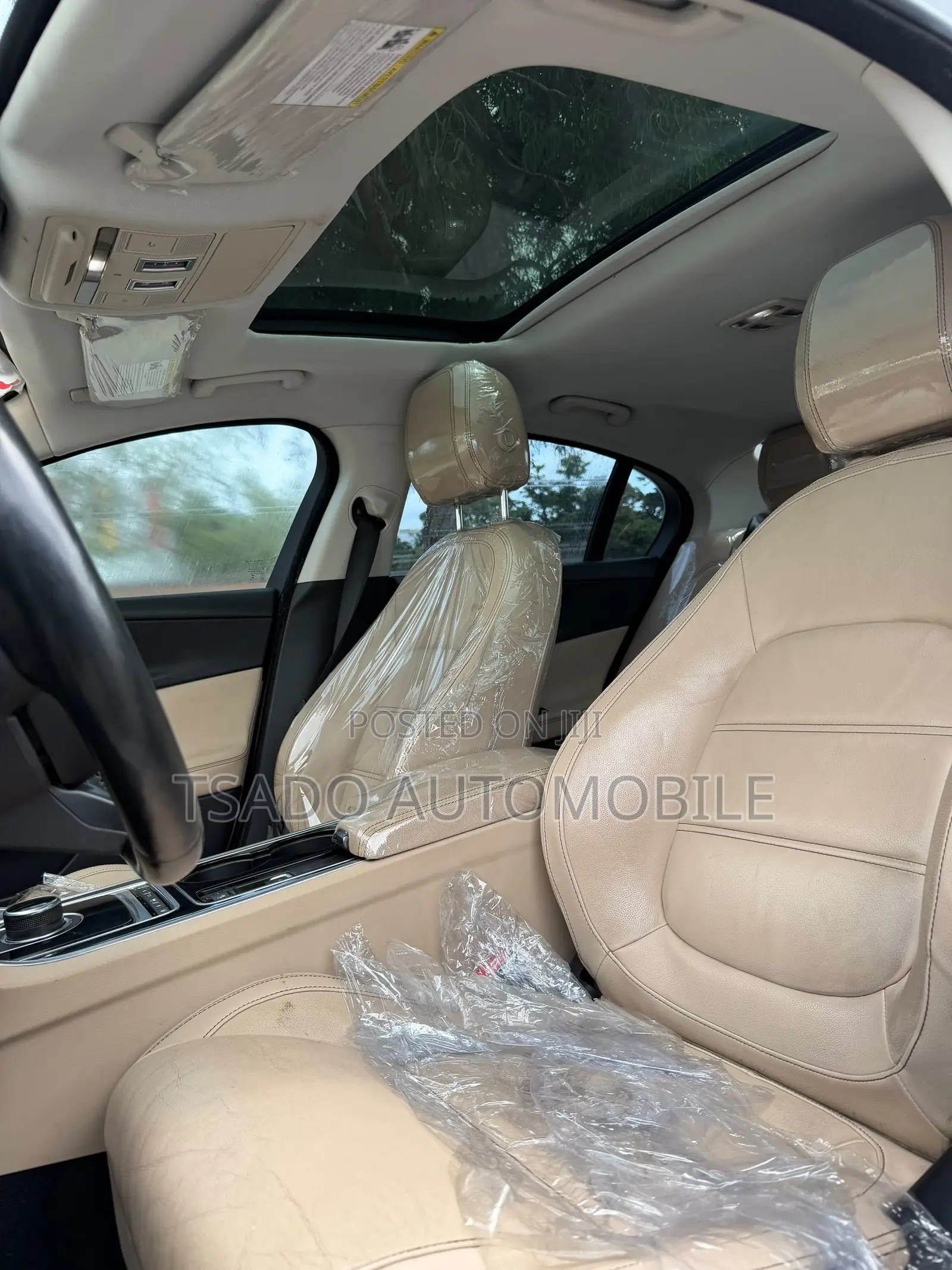 Jaguar XE 2017 Silver