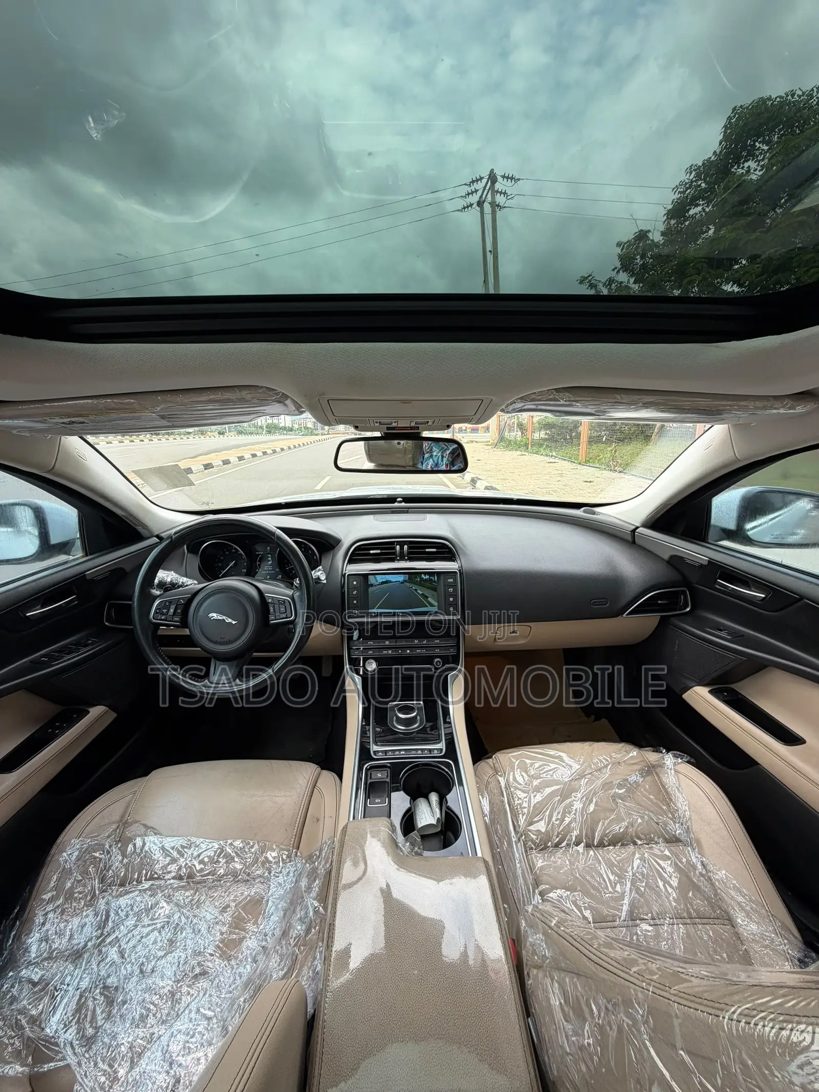 Jaguar XE 2017 Silver