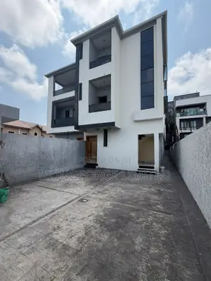 3bdrm Apartment in Lekki for sale