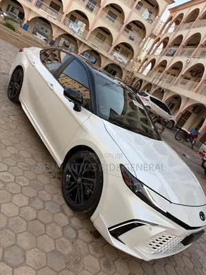 Toyota Camry 2025 White