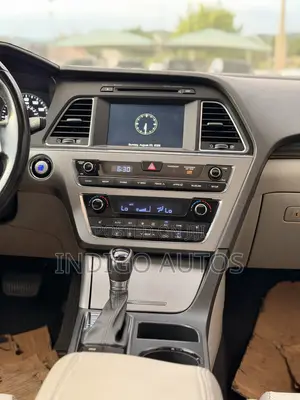Hyundai Sonata Limited Sedan FWD (2.4L 4cyl 6A) 2016 Silver