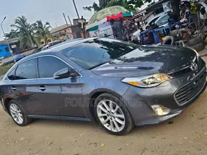Toyota Avalon Limited 4dr Sedan (3.5L 6cyl 6A) 2014 Gray