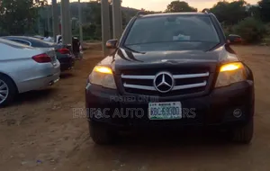 Mercedes-Benz GLK-Class 2010 Black