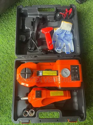 Car Jack Machine