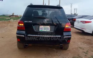 Mercedes-Benz GLK-Class 2010 Black