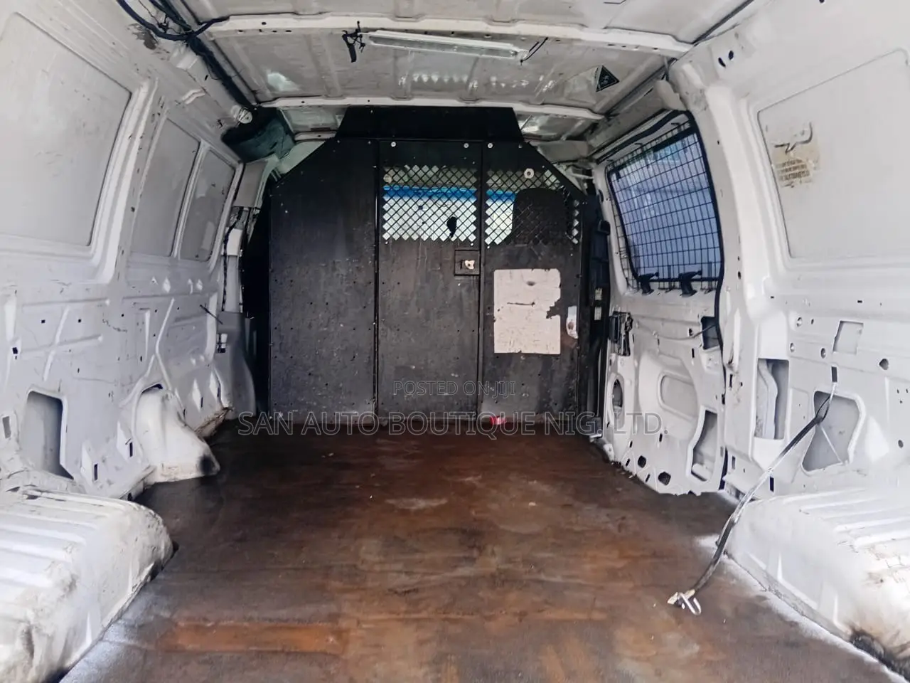 Ford Econoline 2008 White