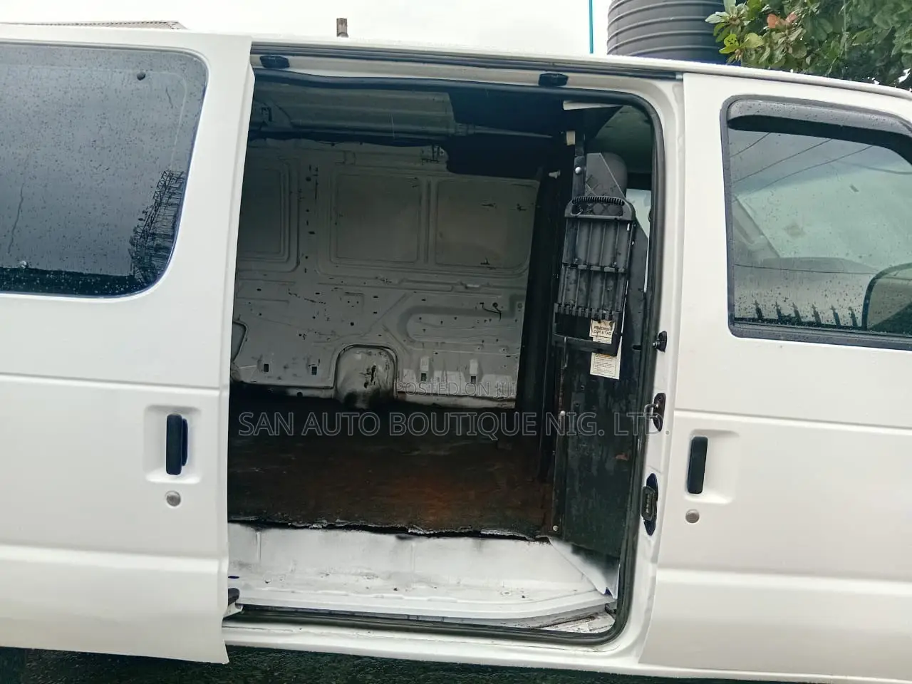 Ford Econoline 2008 White