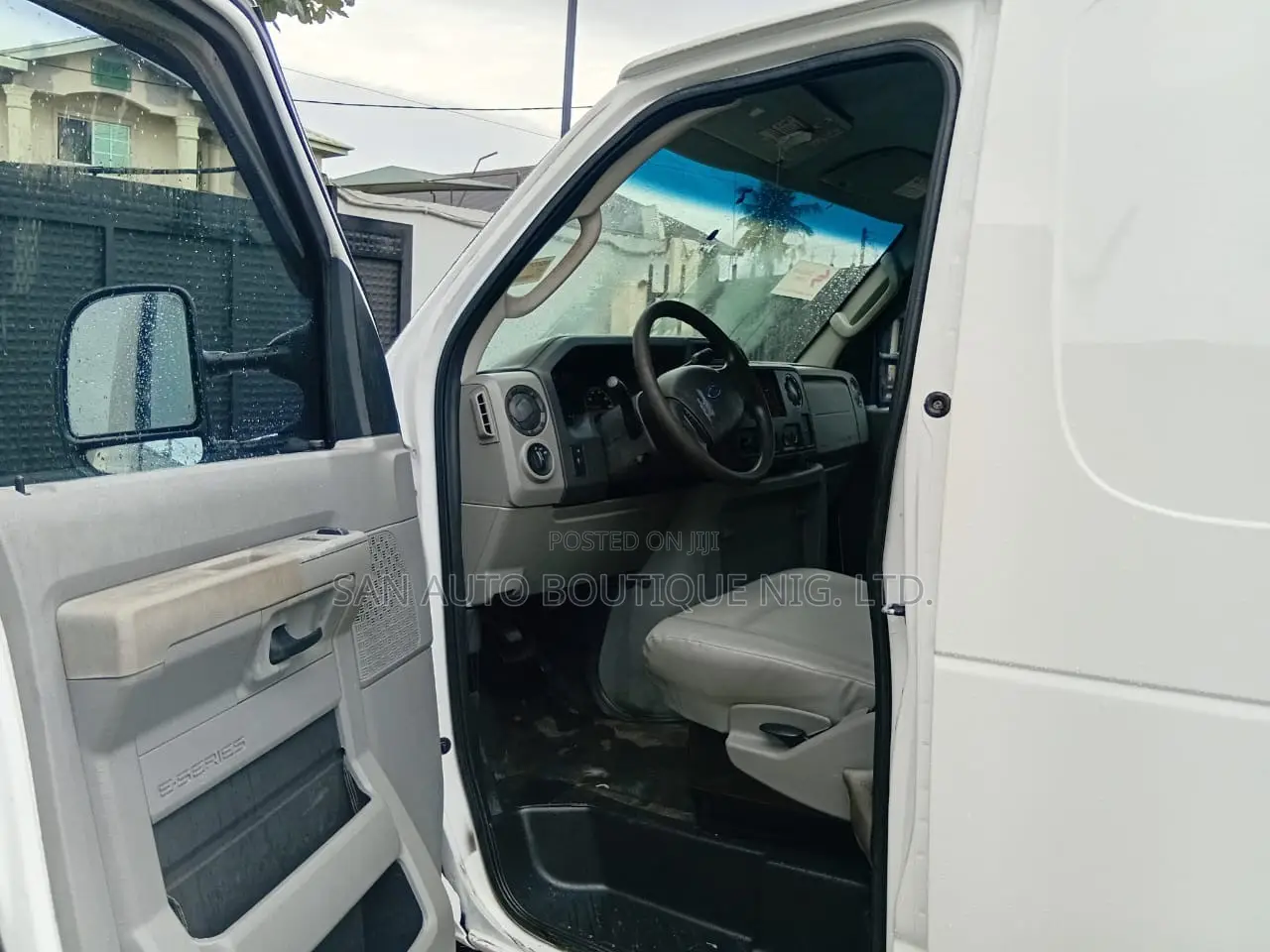 Ford Econoline 2008 White