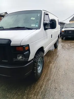 Ford Econoline 2008 White
