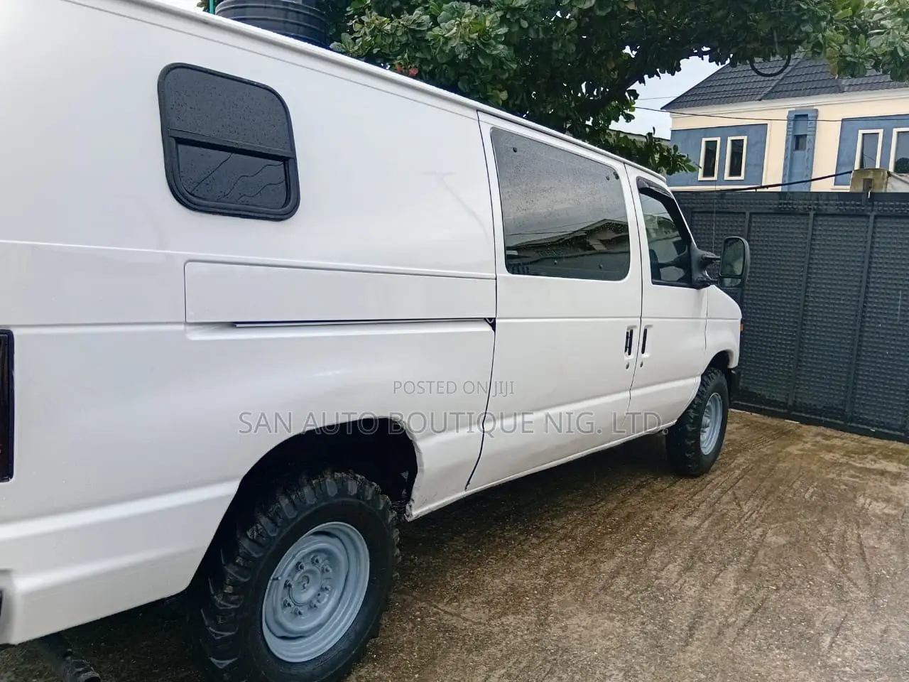 Ford Econoline 2008 White