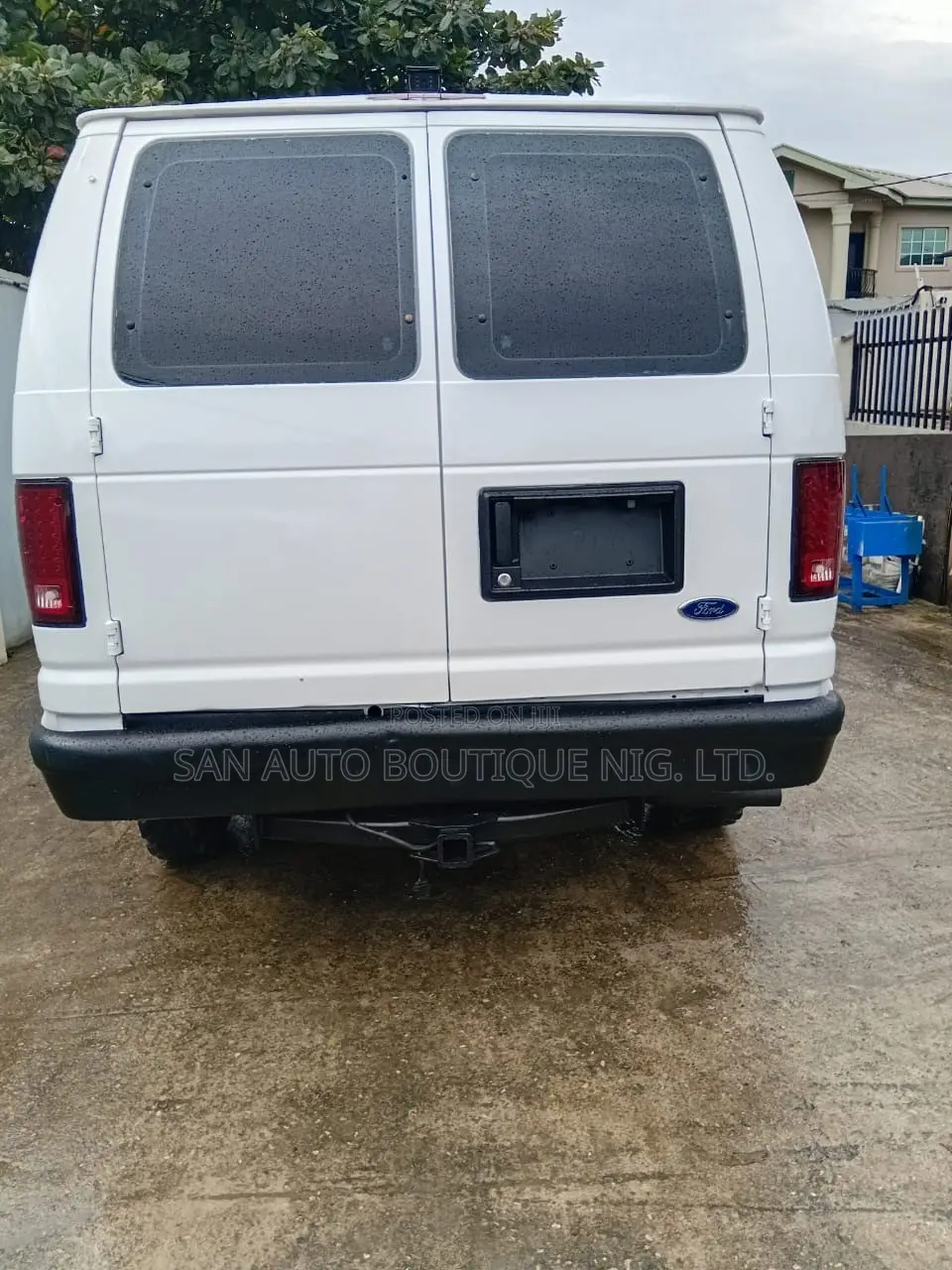 Ford Econoline 2008 White