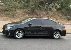 Toyota Corolla XLE 2020 Black