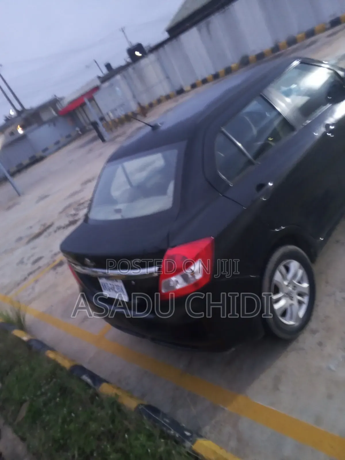Suzuki Swift 2012 Black