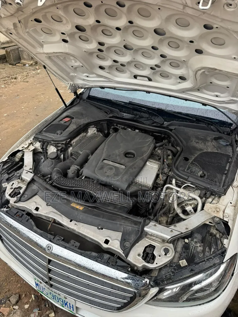 Mercedes-Benz E300 2019 White