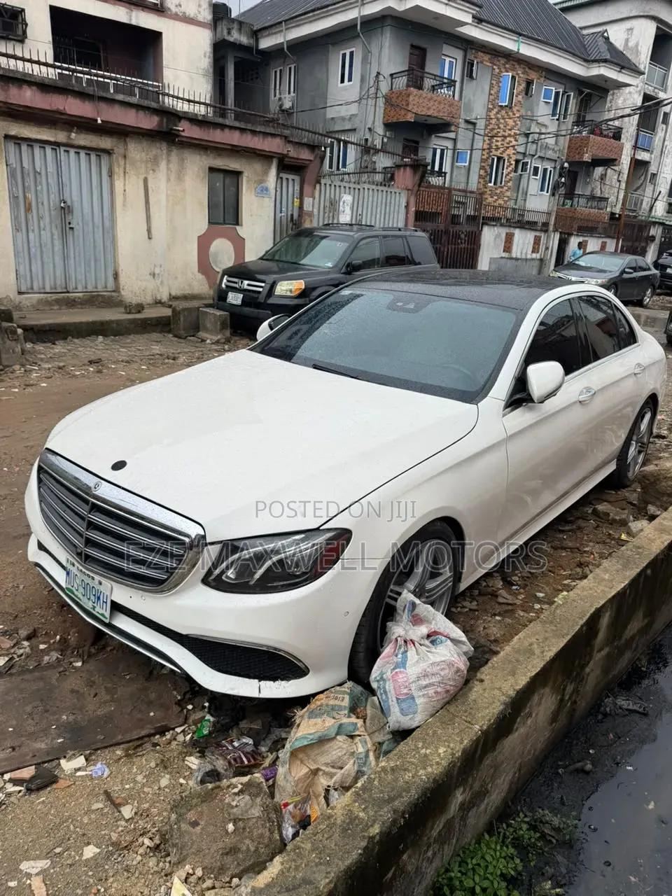Mercedes-Benz E300 2019 White