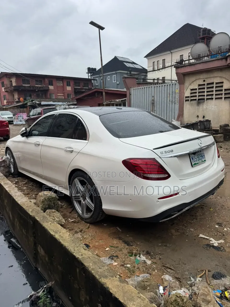 Mercedes-Benz E300 2019 White