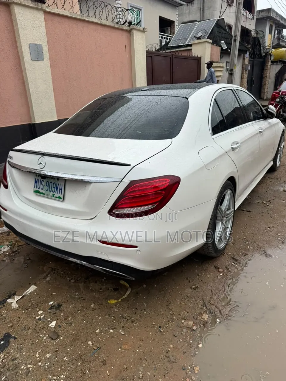 Mercedes-Benz E300 2019 White