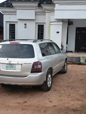 Toyota Highlander 2004 Silver