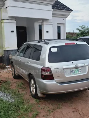 Toyota Highlander 2004 Silver