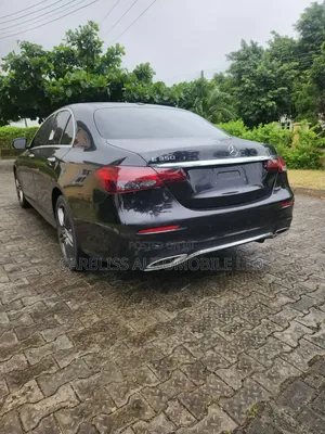 Mercedes-Benz E350 2022 Black
