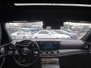 Mercedes-Benz E350 2022 Black