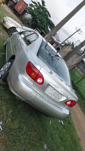 Toyota Corolla 2004 Silver