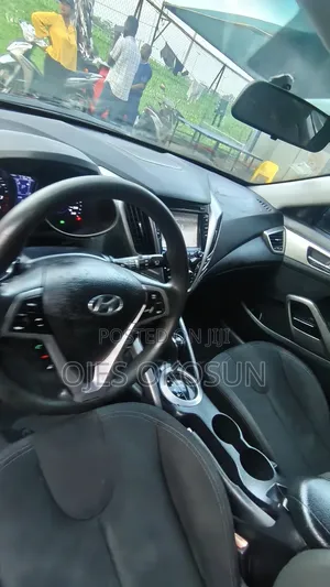 Hyundai Veloster Automatic 2012 Blue