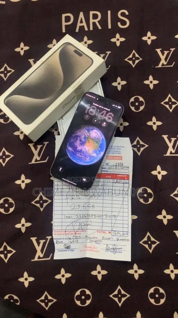 Apple iPhone 15 Pro Max 256 GB Silver