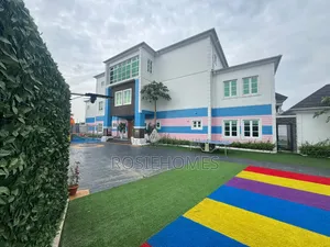 15-Bedroom Fully Detached House With 3-Room BQ | Lekki Phase 1