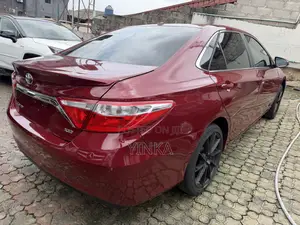 Toyota Camry XSE 4dr Sedan (2.5l 4cyl 6A) 2016 Red