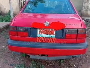 Volkswagen Vento 2002 Red