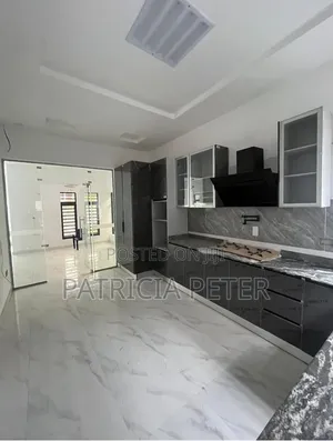4bdrm Duplex in Chevron Estate, Lekki Phase 1 for rent