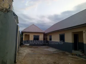 1bdrm Block of Flats in Hajj Camp Qtrs, Kutunku for rent