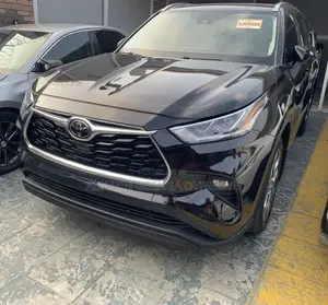 Toyota Highlander Limited AWD 2020 Black