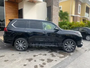 Lexus LX 2018 Black