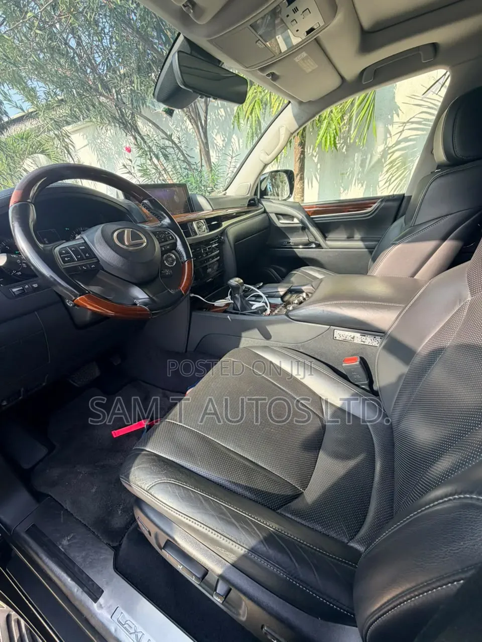 Lexus LX 2018 Black