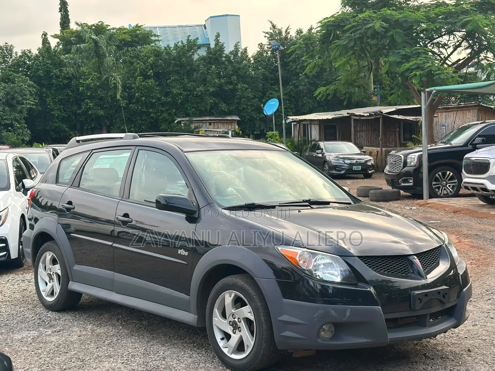 Pontiac Vibe Automatic 2004 Black