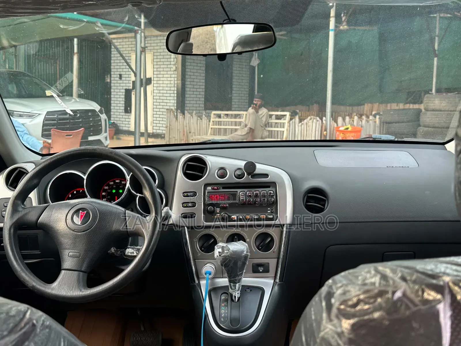 Pontiac Vibe Automatic 2004 Black