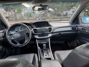 Honda Accord Sport 4dr Sedan FWD (2.4L 4cyl 2A) 2013 Gray