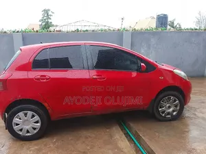 Toyota Yaris 2008 Red