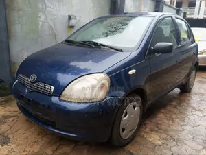 Toyota Yaris 2004 Black
