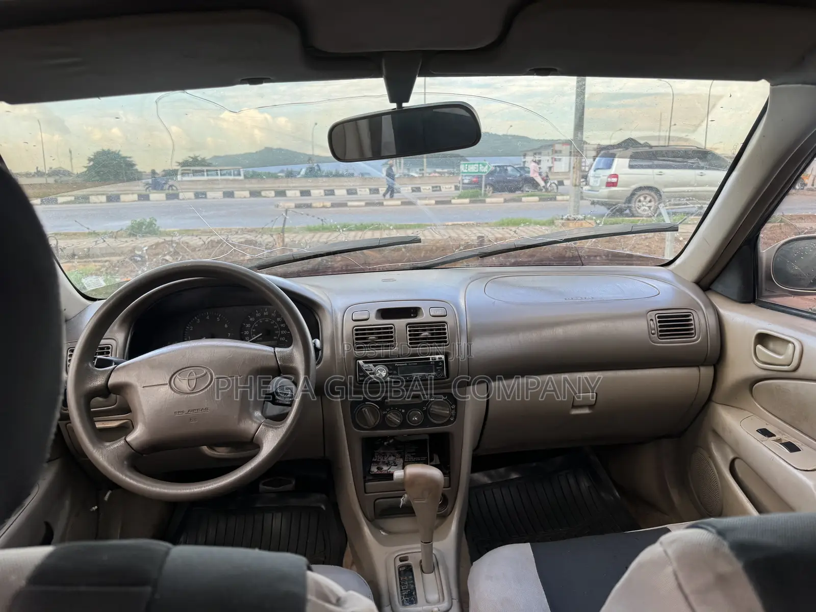 Toyota Corolla 2000 Gold