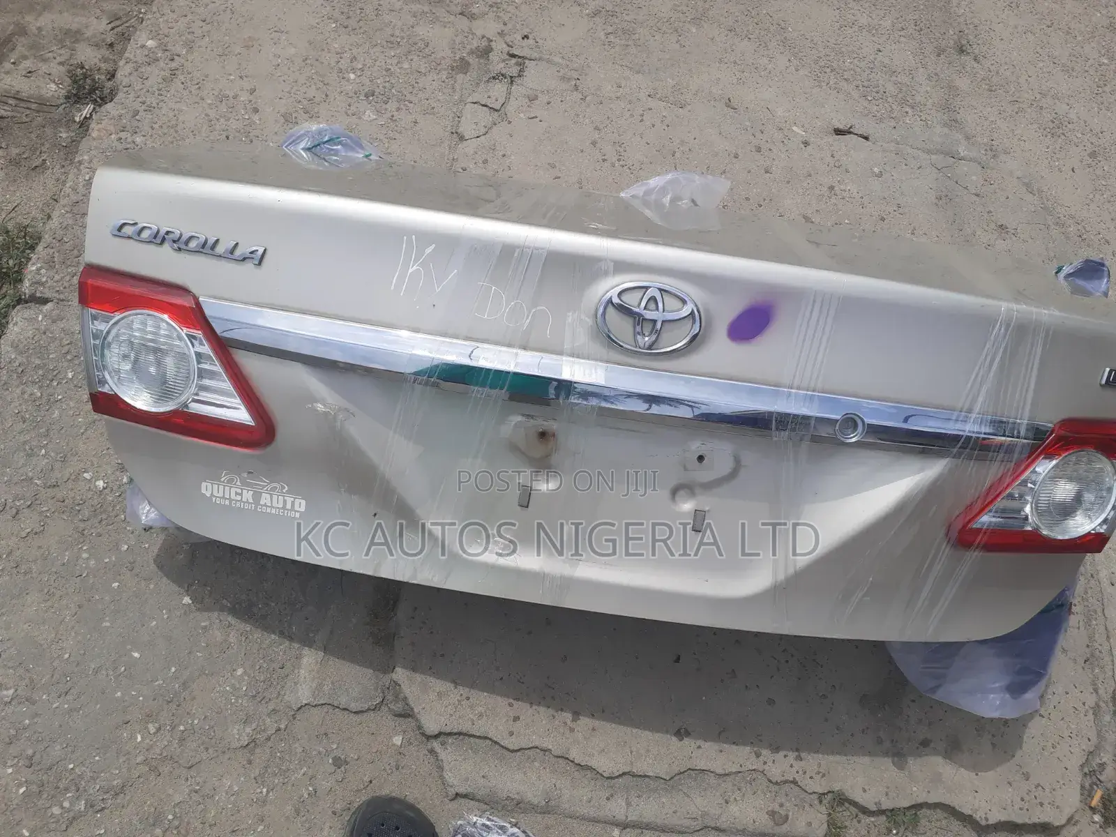 Boot Toyota Corolla 2012/2013 Mode Le Edition