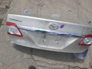 Boot Toyota Corolla 2012/2013 Mode Le Edition