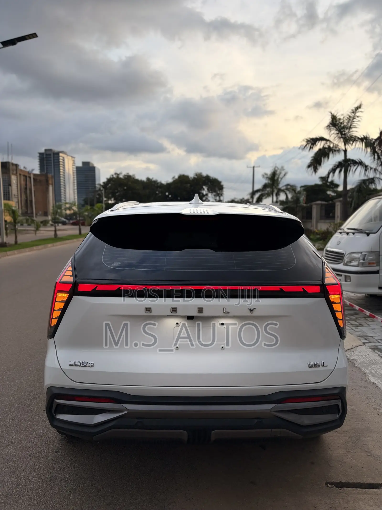 New Geely Boyue 2025 White