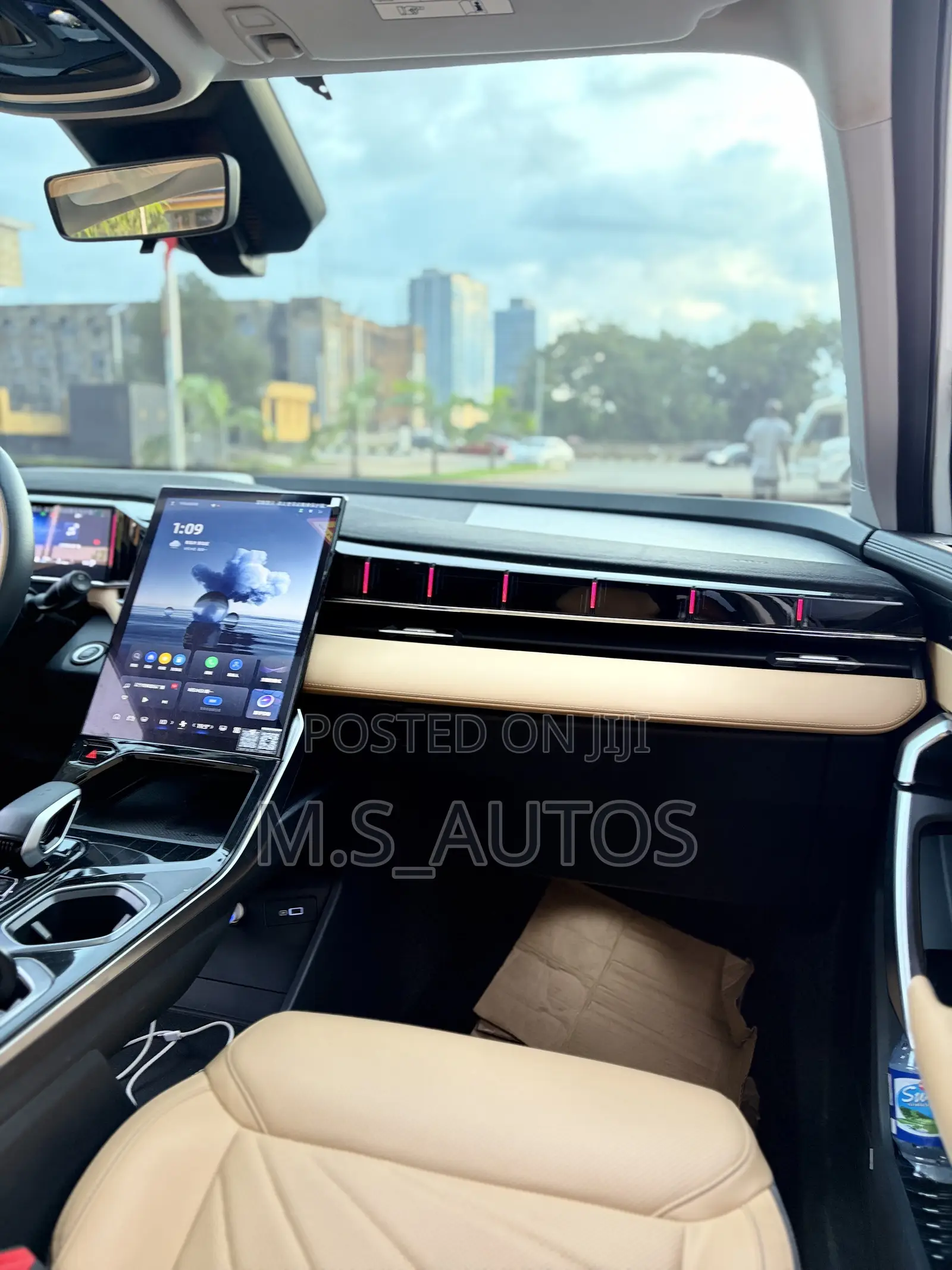 New Geely Boyue 2025 White