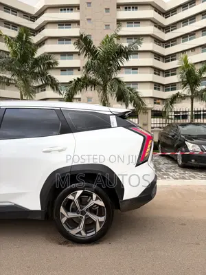New Geely Boyue 2025 White