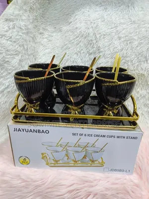 Ice Cream Cup With Stand
