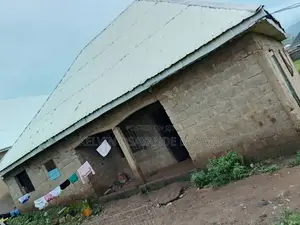 3bdrm Bungalow in Nyanya for sale