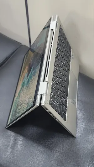 Laptop HP EliteBook 830 G9 16GB Intel Core i7 SSD 512GB